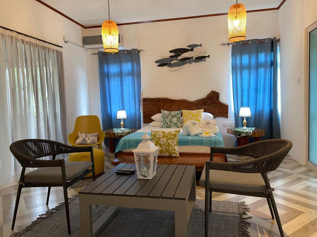 Milles Montagnes Residence Anse Royale Exterior photo
