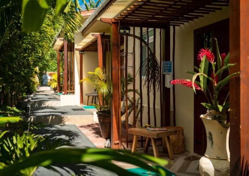 Milles Montagnes Residence Anse Royale Exterior photo