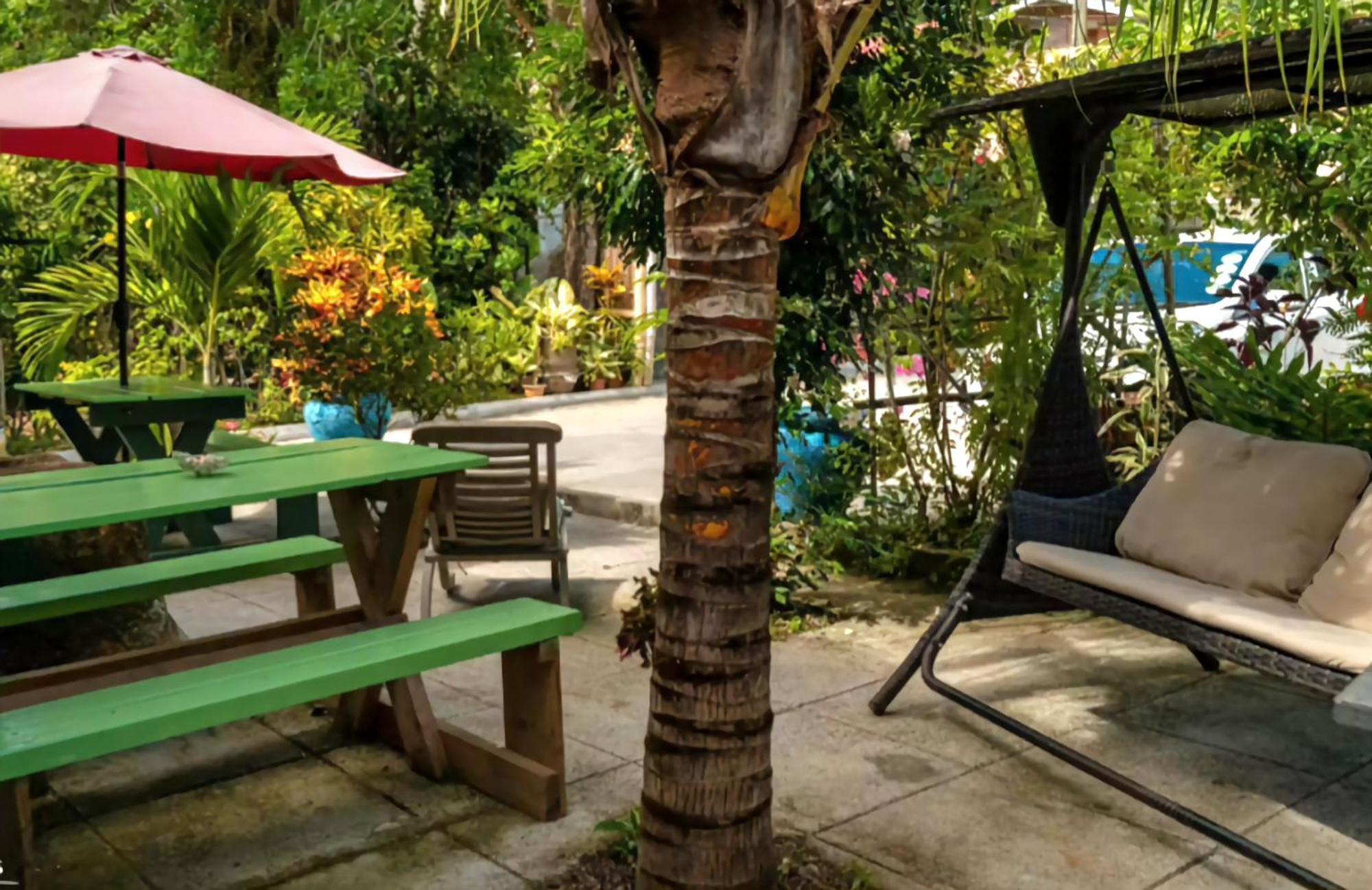 Milles Montagnes Residence Anse Royale Exterior photo